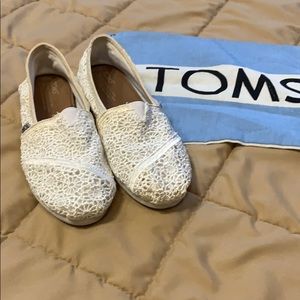 Toms crocheted White classic slip on